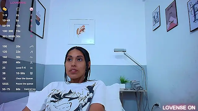 Snapshot of yourcuteneighbourr chatting on March 18, 2025, 9:34 am yourcuteneighbourr online show from March 18, 2025, 9:34 am