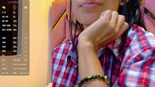 Snapshot of yourcuteneighbourr chatting on September 9, 2025, 2:54 am yourcuteneighbourr online show from September 9, 2025, 2:54 am