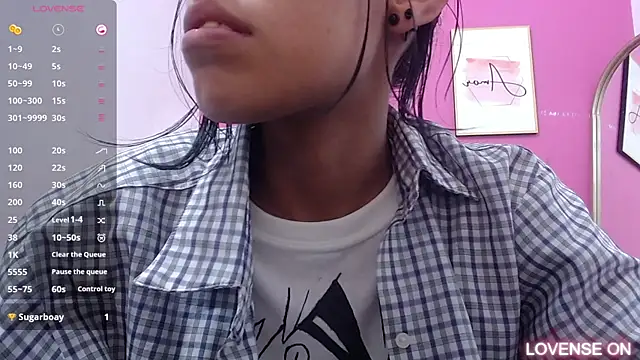 Snapshot of yourcuteneighbourr chatting on March 20, 2025, 3:02 am yourcuteneighbourr online show from March 20, 2025, 3:02 am