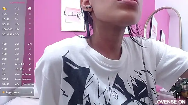 Snapshot of yourcuteneighbourr chatting on March 20, 2025, 6:08 am yourcuteneighbourr online show from March 20, 2025, 6:08 am