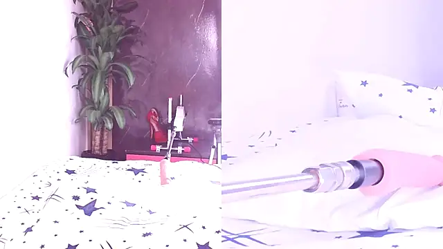 Sophia Lovers01 online show from December 17, 2025, 11:15 am