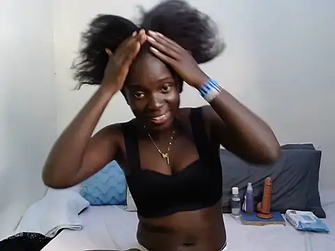 Snapshot of Tee_Raven chatting on September 16, 2025, 7:48 pm Tee Raven online show from September 16, 2025, 7:48 pm