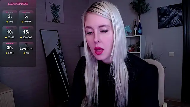 Mermaid N online show from March 18, 2025, 7:55 am