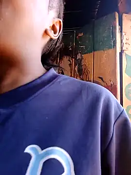  fiffii online show from February 4, 2026, 11:38 am