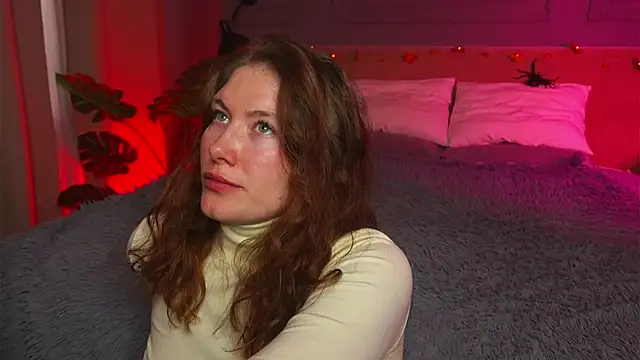 Liv Fay online show from October 15, 2025, 1:41 pm