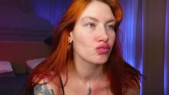 Snapshot of Liv_Fay chatting on February 26, 2026, 3:45 pm Liv Fay online show from February 26, 2026, 3:45 pm