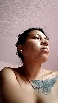 Snapshot of Tiphanydirty3 chatting on January 11, 2026, 5:20 pm Tiphanydirty3 online show from January 11, 2026, 5:20 pm