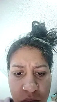 Snapshot of Tiphanydirty3 chatting on November 19, 2025, 12:43 am Tiphanydirty3 online show from November 19, 2025, 12:43 am