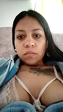 Tiphanydirty3 online show from April 17, 2026, 1:36 pm