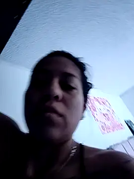 Snapshot of Tiphanydirty3 chatting on January 10, 2026, 4:35 pm Tiphanydirty3 online show from January 10, 2026, 4:35 pm