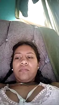 Snapshot of Tiphanydirty3 chatting on December 4, 2025, 4:17 pm Tiphanydirty3 online show from December 4, 2025, 4:17 pm