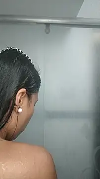 Snapshot of Tiphanydirty3 chatting on October 22, 2025, 4:17 pm Tiphanydirty3 online show from October 22, 2025, 4:17 pm