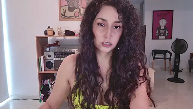 AndreaGomez88 online show from April 11, 2026, 8:01 pm