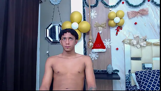 dominic smith  online show from November 21, 2025, 6:51 pm