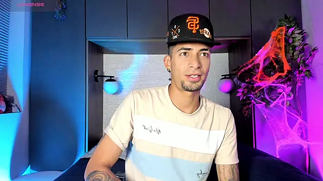 DrakeNeumann online show from November 6, 2025, 6:34 pm