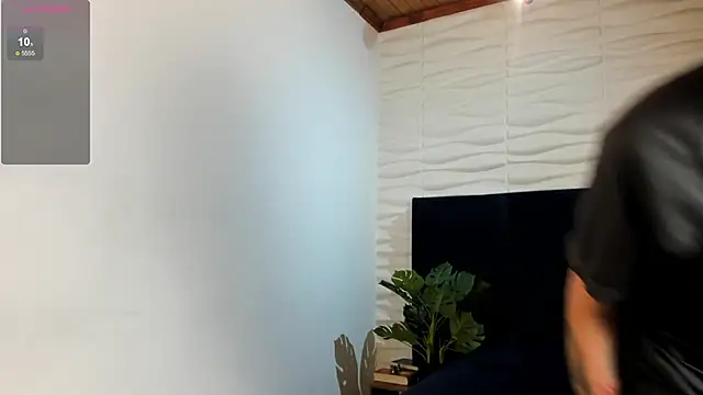 DrakeNeumann online show from October 4, 2025, 3:41 am