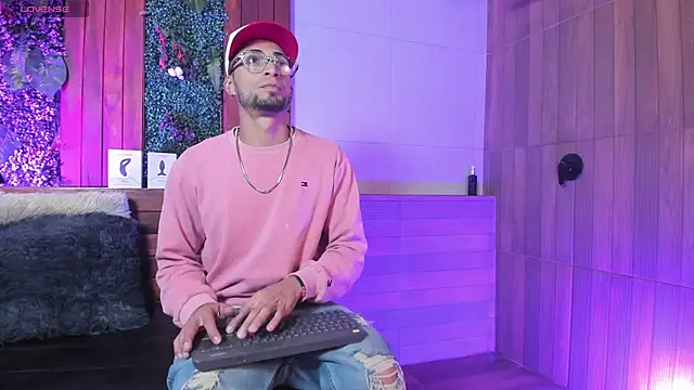 Snapshot of DrakeNeumann chatting on March 1, 2026, 3:50 am DrakeNeumann online show from March 1, 2026, 3:50 am