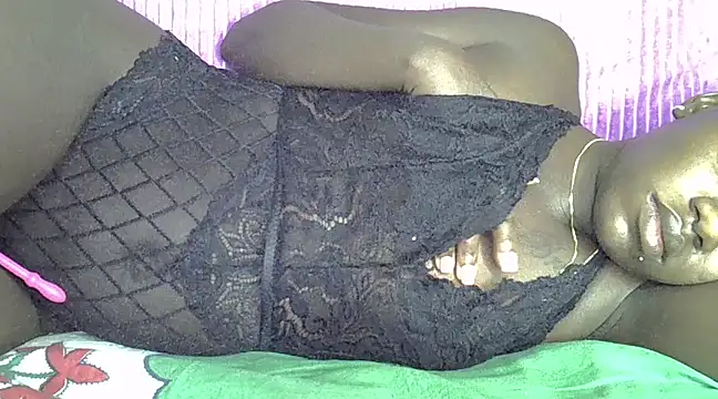 sexybree  online show from February 21, 2025, 9:43 pm