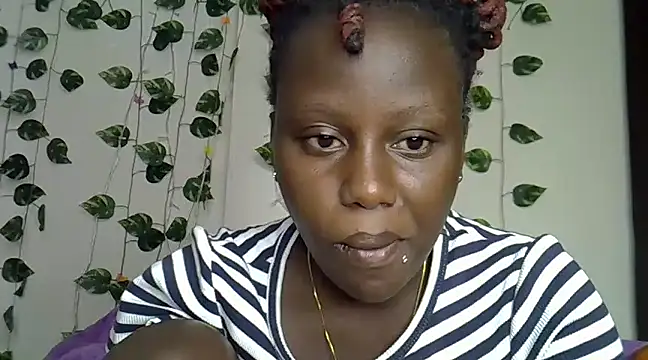 sexybree  online show from February 21, 2025, 3:32 pm