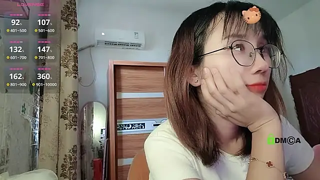 Lili 666 online show from October 9, 2025, 7:42 am