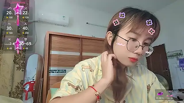 Lili 666 online show from June 2, 2026, 8:14 am
