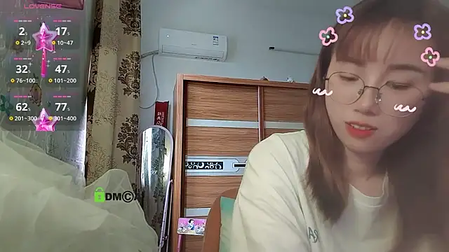 Lili 666 online show from March 27, 2026, 6:44 am