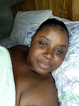 Chleo   online show from November 14, 2025, 8:56 pm