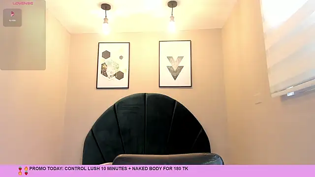 Snapshot of Miranda_doll_ chatting on June 26, 2026, 12:11 pm Miranda doll online show from June 26, 2026, 12:11 pm