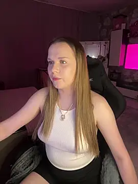 Lexi noah online show from May 17, 2026, 8:42 pm