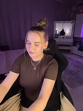 Lexi noah online show from September 21, 2025, 9:42 pm