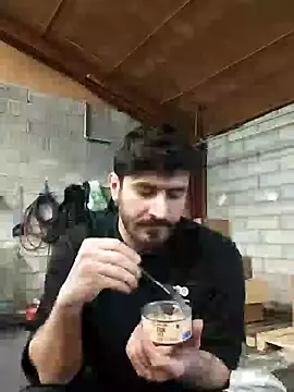 Snapshot of Analcholic chatting on December 10, 2024, 11:32 am Analcholic online show from December 10, 2024, 11:32 am