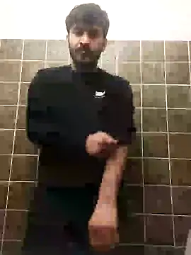 Snapshot of Analcholic chatting on December 18, 2024, 11:34 am Analcholic online show from December 18, 2024, 11:34 am