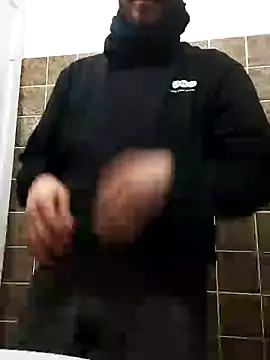 Snapshot of Analcholic chatting on January 13, 2025, 2:32 pm Analcholic online show from January 13, 2025, 2:32 pm