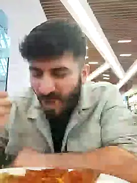 Snapshot of Analcholic chatting on December 28, 2024, 1:59 pm Analcholic online show from December 28, 2024, 1:59 pm