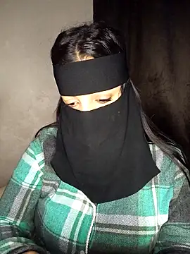 Narimane maroc online show from December 21, 2025, 3:08 am