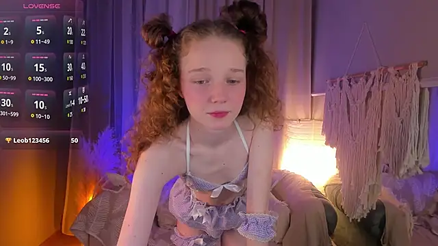 Snapshot of _Rose_Charming_ chatting on March 8, 2025, 10:02 pm Rose Charming online show from March 8, 2025, 10:02 pm