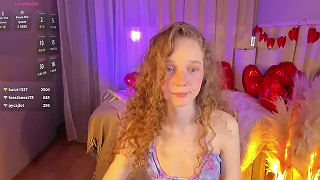 Snapshot of _Rose_Charming_ chatting on February 13, 2025, 9:49 pm Rose Charming online show from February 13, 2025, 9:49 pm
