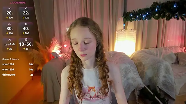 Snapshot of _Rose_Charming_ chatting on January 2, 2025, 12:55 am Rose Charming online show from January 2, 2025, 12:55 am