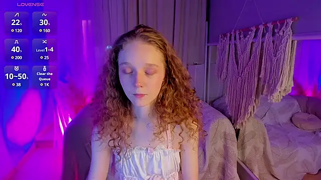 Snapshot of _Rose_Charming_ chatting on December 16, 2024, 12:48 am Rose Charming online show from December 16, 2024, 12:48 am