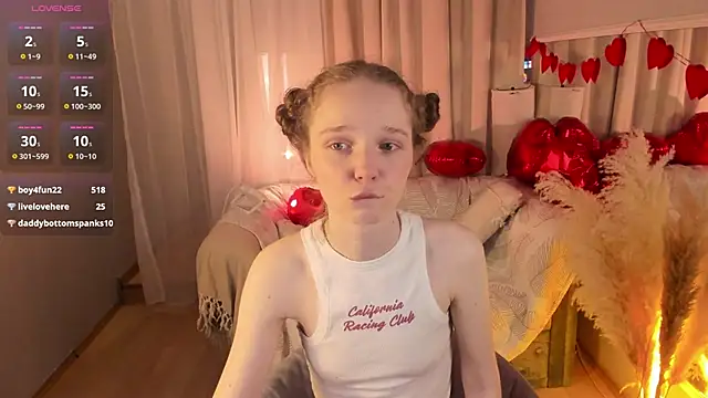 Snapshot of _Rose_Charming_ chatting on February 14, 2025, 12:51 am Rose Charming online show from February 14, 2025, 12:51 am