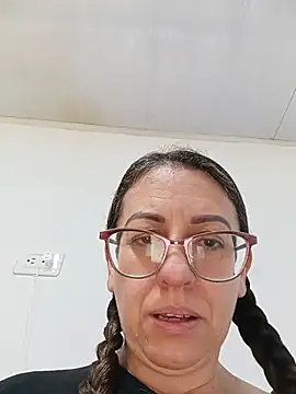 miss hanna07 online show from July 10, 2026, 4:51 pm