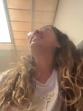 miss hanna07 online show from April 5, 2026, 4:57 pm