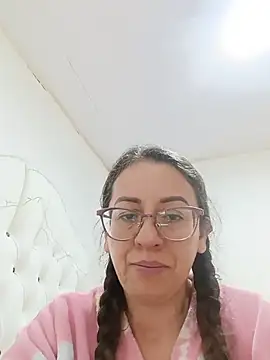 miss hanna07 online show from July 12, 2026, 2:40 pm