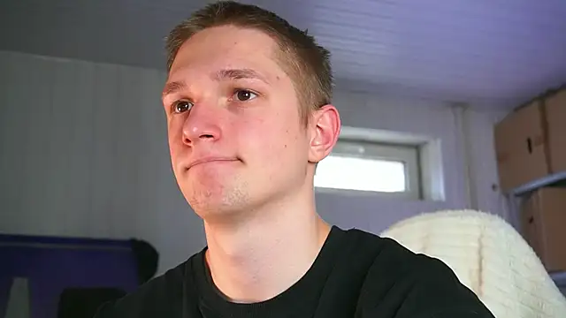 dustyn fox online show from April 13, 2026, 11:58 am