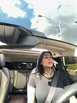 Iam Annii online show from November 7, 2025, 8:46 pm