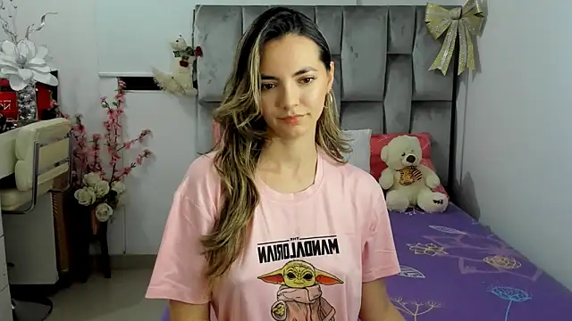 baby-miah online show from November 21, 2025, 4:00 am