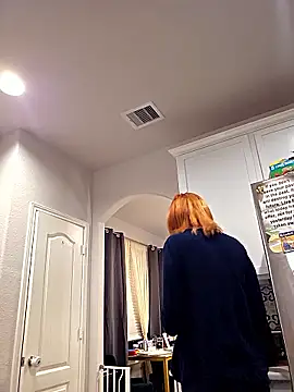 Snapshot of MissyRoulette chatting on October 22, 2025, 9:42 am MissyRoulette online show from October 22, 2025, 9:42 am