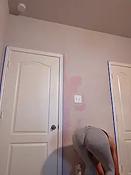 Snapshot of MissyRoulette chatting on November 10, 2025, 5:51 pm MissyRoulette online show from November 10, 2025, 5:51 pm