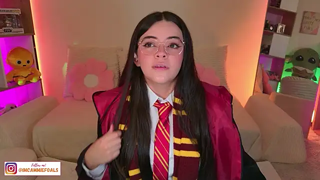 Snapshot of cammiefoalss chatting on October 31, 2025, 2:13 pm cammiefoalss online show from October 31, 2025, 2:13 pm