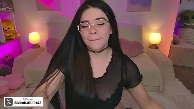 Snapshot of cammiefoalss chatting on December 20, 2025, 6:11 pm cammiefoalss online show from December 20, 2025, 6:11 pm